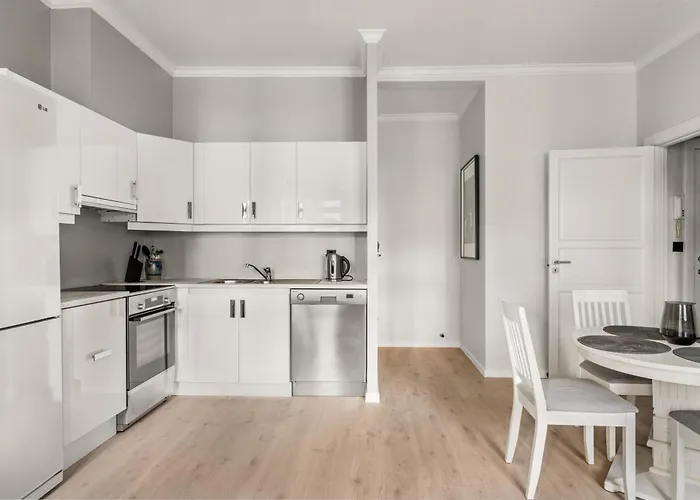 Beds - A Front Row Experience Apartment *